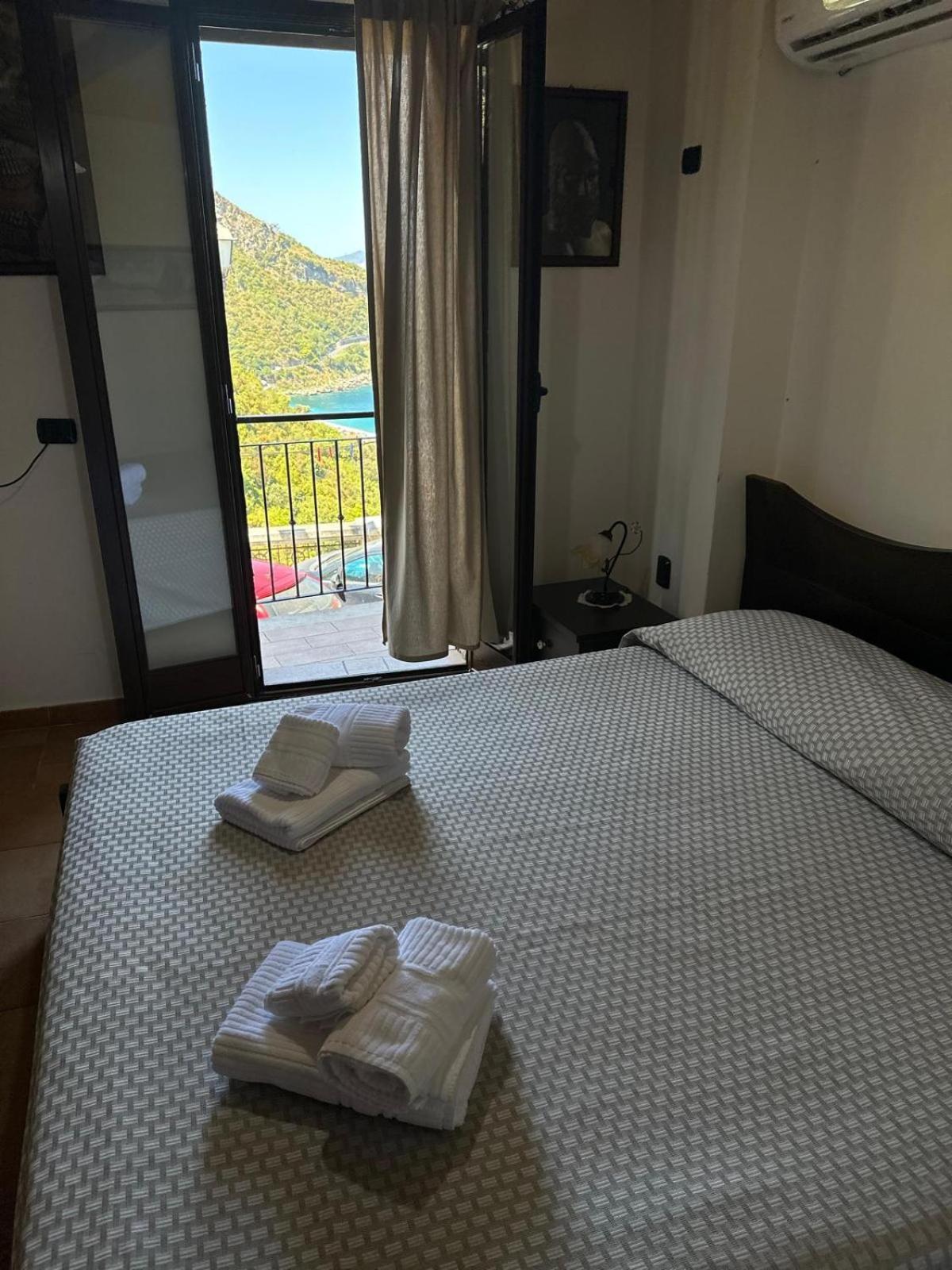 B&B La Bastia ชิลลา ภายนอก รูปภาพ